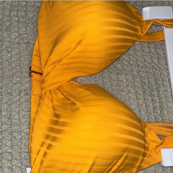 NWT, Shade & Shore Women’s Swim Top, Size 38D, Yellow Color - Picture 3 of 8